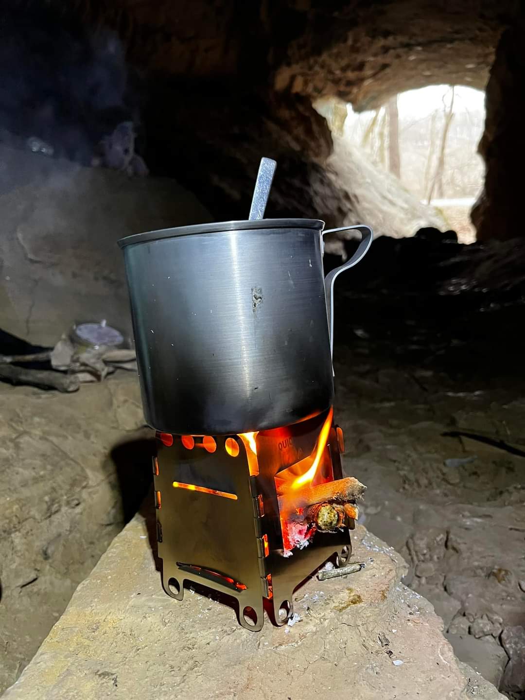 Portable Mini Foldable Wood Burning Survival Stove by QUICKSURVIVE